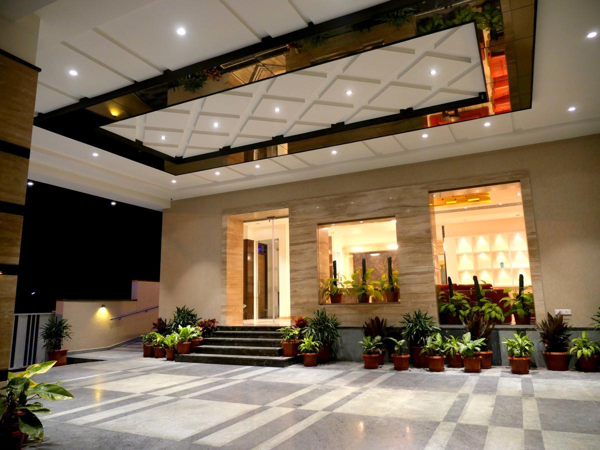 Hotel Asr Parklane Hosūr Zewnętrze zdjęcie